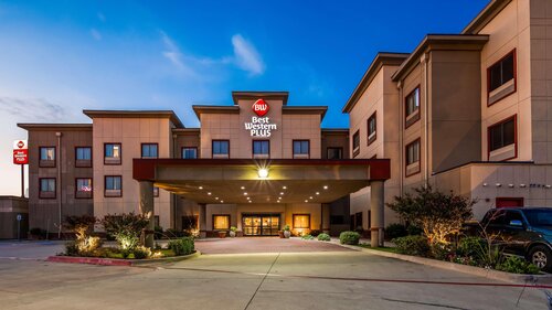 Best Western Plus Texoma Hotel & Suites