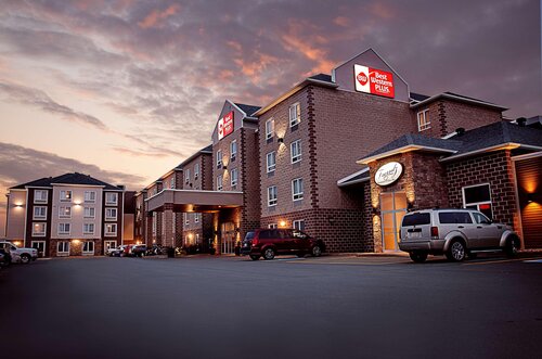 Best Western Plus Dartmouth Hotel & Suites