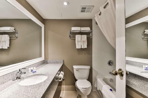 Best Western Plus Cambridge Hotel