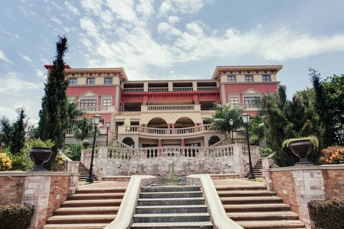 Lake Victoria Serena Golf Resort & Spa