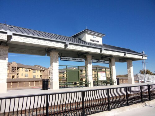 Best Western Premier Crown Chase Inn & Suites