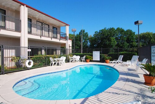 Best Western Lindale Inn