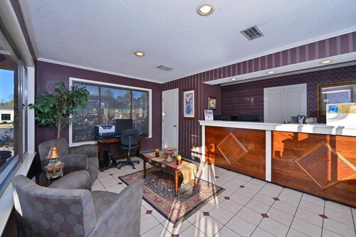 Americas Best Value Inn Center