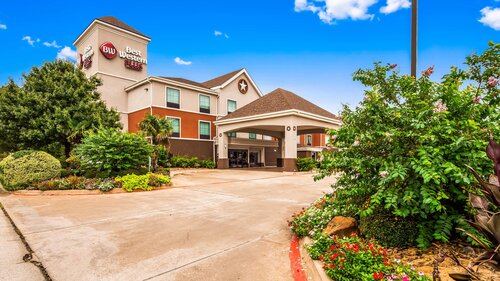 Best Western Plus Denton Inn & Suites