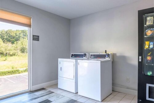 Motel 6 Dawsonville, GA - North GA Premium Outlets