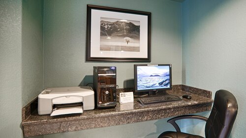 Best Western Kettleman City Inn & Suites