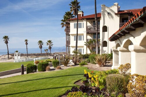Zachari Dunes on Mandalay Beach, Curio Collection