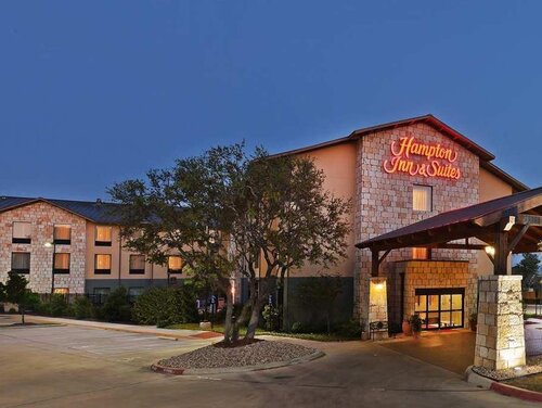 Hampton Inn & Suites Austin Lakeway