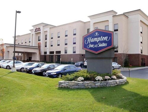 Hampton Inn & Suites Albany Airport
