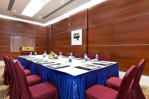 Golden Sands Hotel & Residences