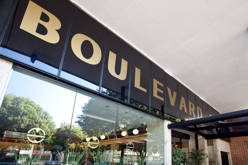 Boulevard Plaza