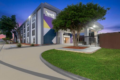 Spark By Hilton Grand Prairie