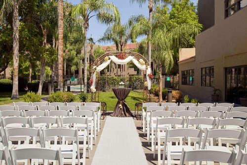 Embassy Suites by Hilton Phoenix Tempe