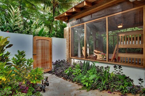 Ian Andersons Caves Branch Jungle Lodge