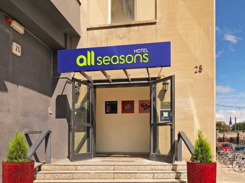 Greet Berlin Alexanderplatz