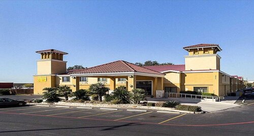 SureStay Plus Hotel by Best Western San Antonio No