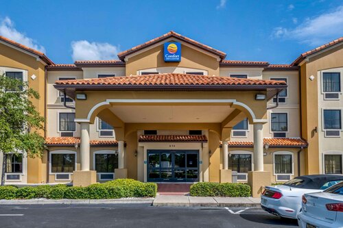 Comfort Inn & Suites Northeast - Gateway