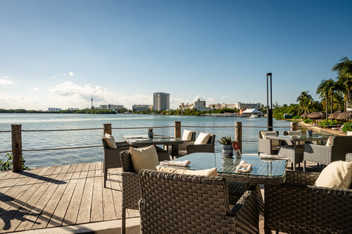 Sunset Marina Resort & Yacht Club