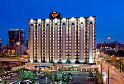 Crowne Plaza Chicago West Loop
