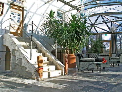 Sandton Hotel Chateau De Raay