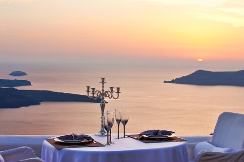 Dreams Luxury Suites