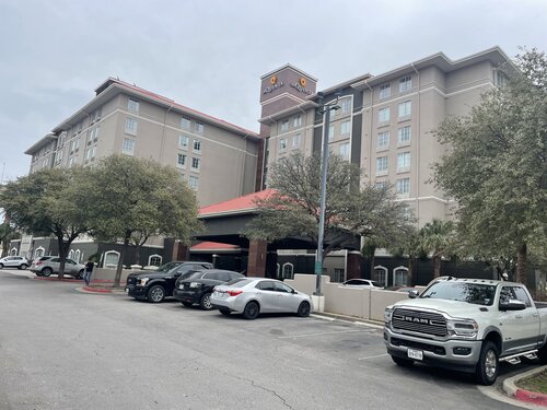 La Quinta Inn and Suites San Antonio Airport
