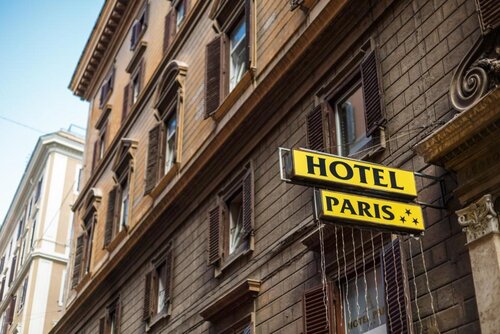 Paris Hotel