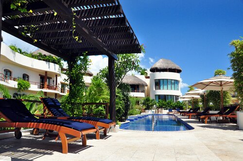 Porto Playa Condo Hotel 