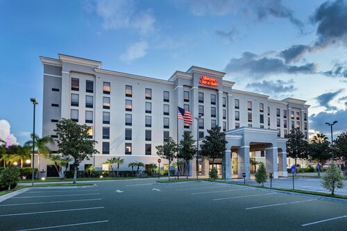 Hampton Inn & Suites Orlando Intl Dr N