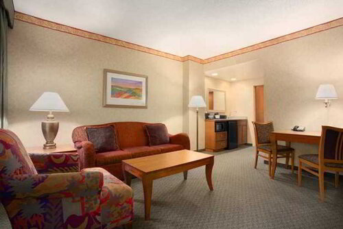 Embassy Suites by Hilton Nashville South Cool Spri