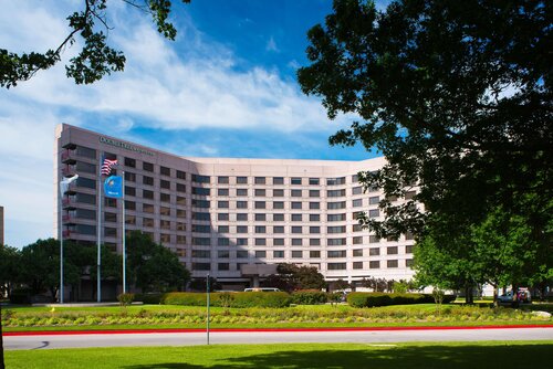 DoubleTree by Hilton Hotel Tulsa - Warren Place