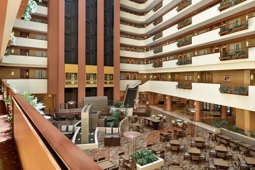 Embassy Suites East Peoria - Hotel&RiverFront