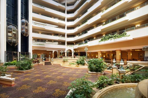 Embassy Suites by Hilton Greensboro Airport
