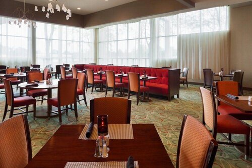 The Woodlands Plaza Toledo Hote