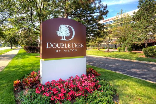 DoubleTree by Hilton Chicago - Schaumbur