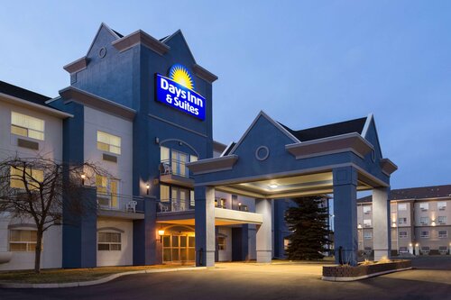 Days Inn & Suites By Wyndham Brooks