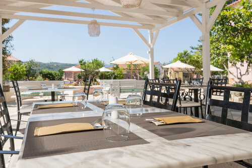 Spilia Village Hotel & Villas