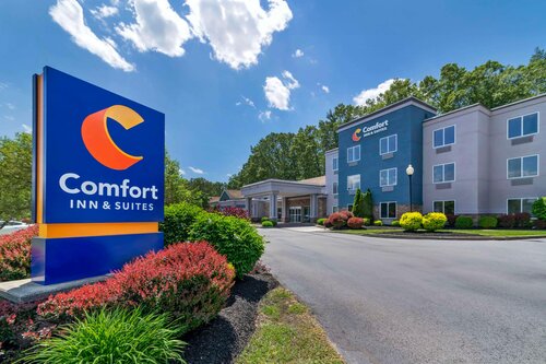 Comfort Inn & Suites Saratoga Springs