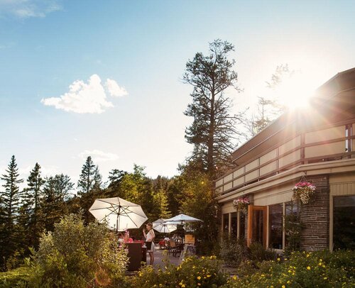 The Juniper Hotel & Bistro