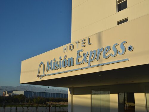 Misión Express Monterrey Aeropuerto La Fe