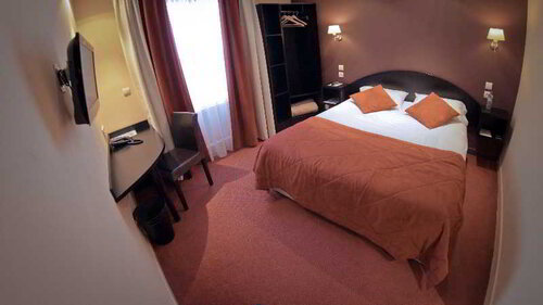 Brit Hotel Les Voyageurs