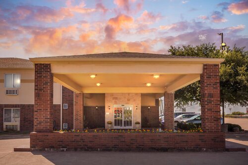 Comfort Inn Red Oak