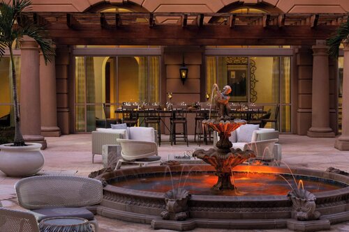 Renaissance Tampa International Plaza Hotel