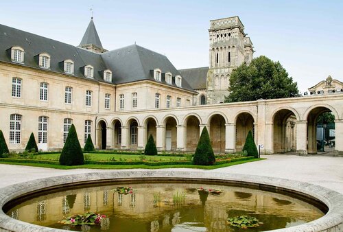 ibis Caen Porte de Bretagne