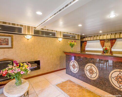 Clarion Collection Carmel Oaks Inn