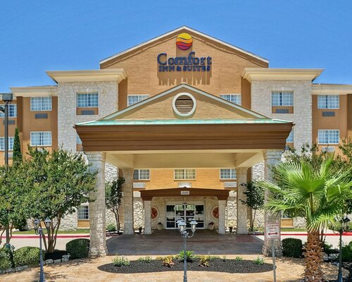 Comfort Inn & Suites Texas Hill Country