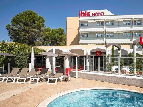 ibis Nîmes Ouest