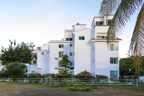 Las Gaviotas Hotel and Suites