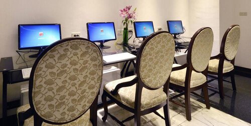 Ever Delightful Business Hotel