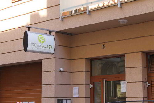 Corvin Plaza Apartments & Suites